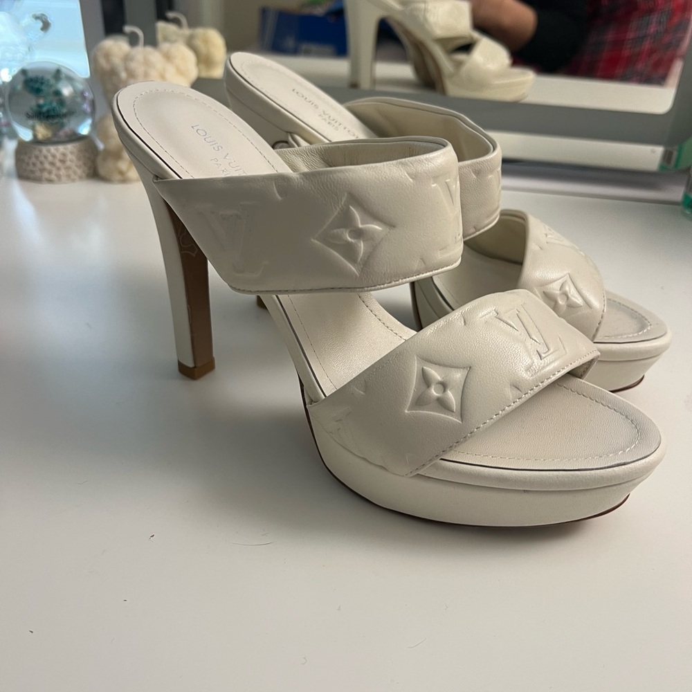 Louis Vuitton Cream Embossed Heels